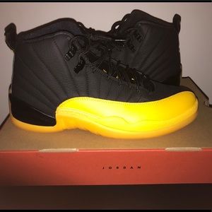 Jordan 12 University Gold